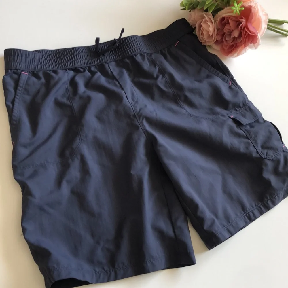 Girls Columbia Shorts SIZE XL Navy Blue Columbia Girls Shorts XL Pink Accents